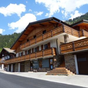 Chalet Chalet-appartement l'Ours met buiten-whirlpool - 10 personen  Europa Châtel